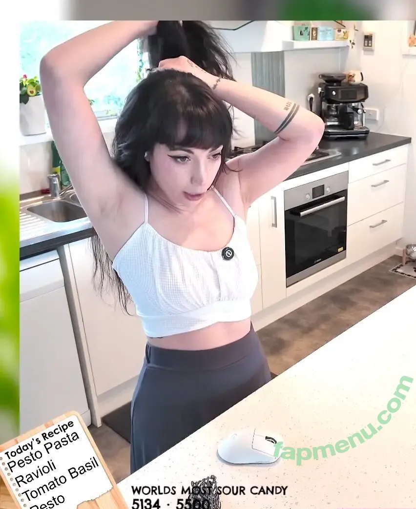 Layna Lazar nude photo #0355 (LaynaLazar)