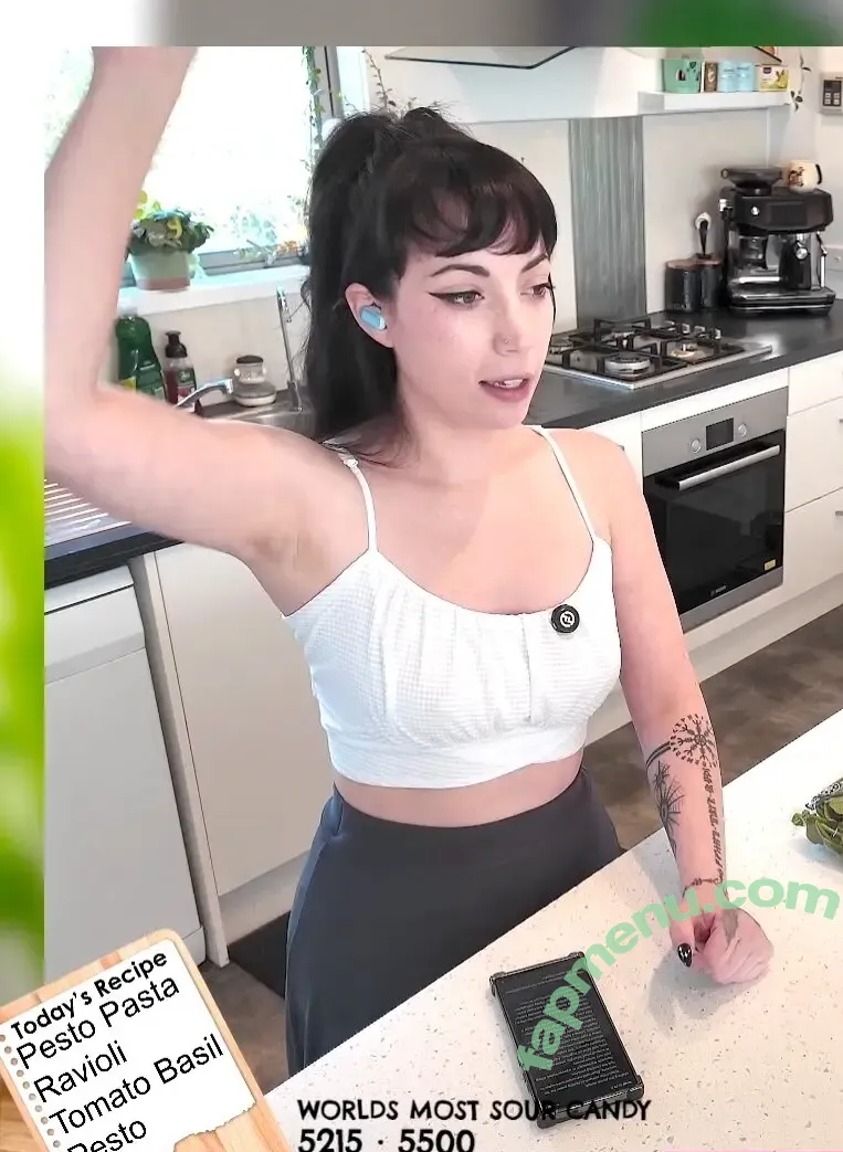 Layna Lazar nude photo #0361 (LaynaLazar)