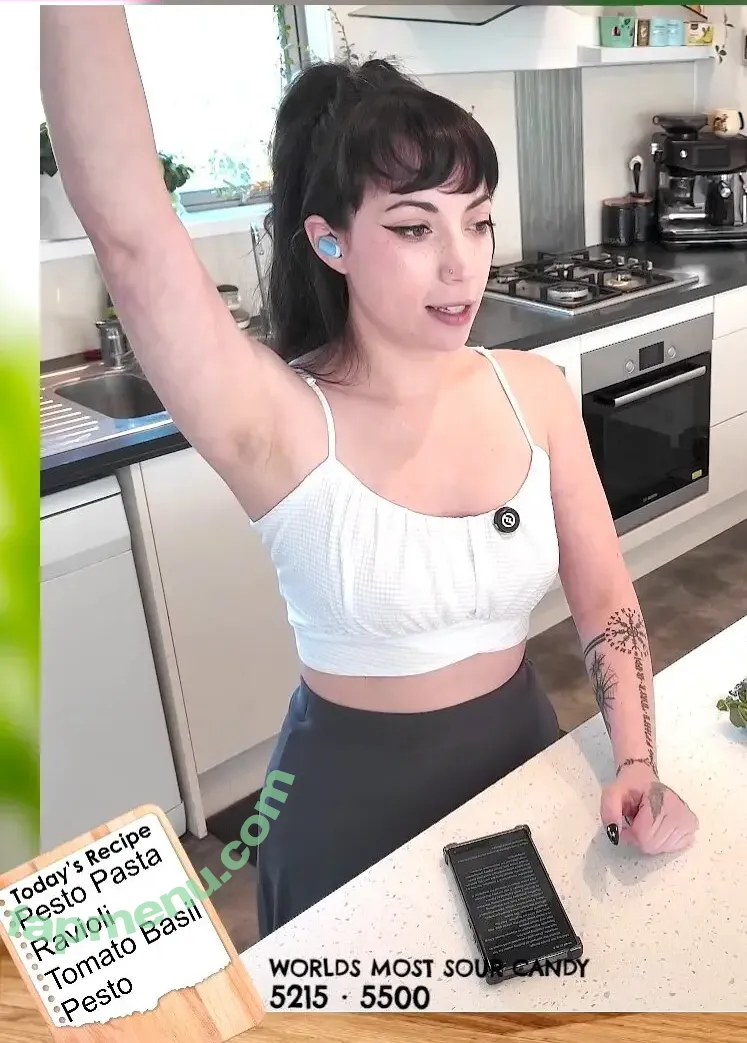 Layna Lazar nude photo #0362 (LaynaLazar)