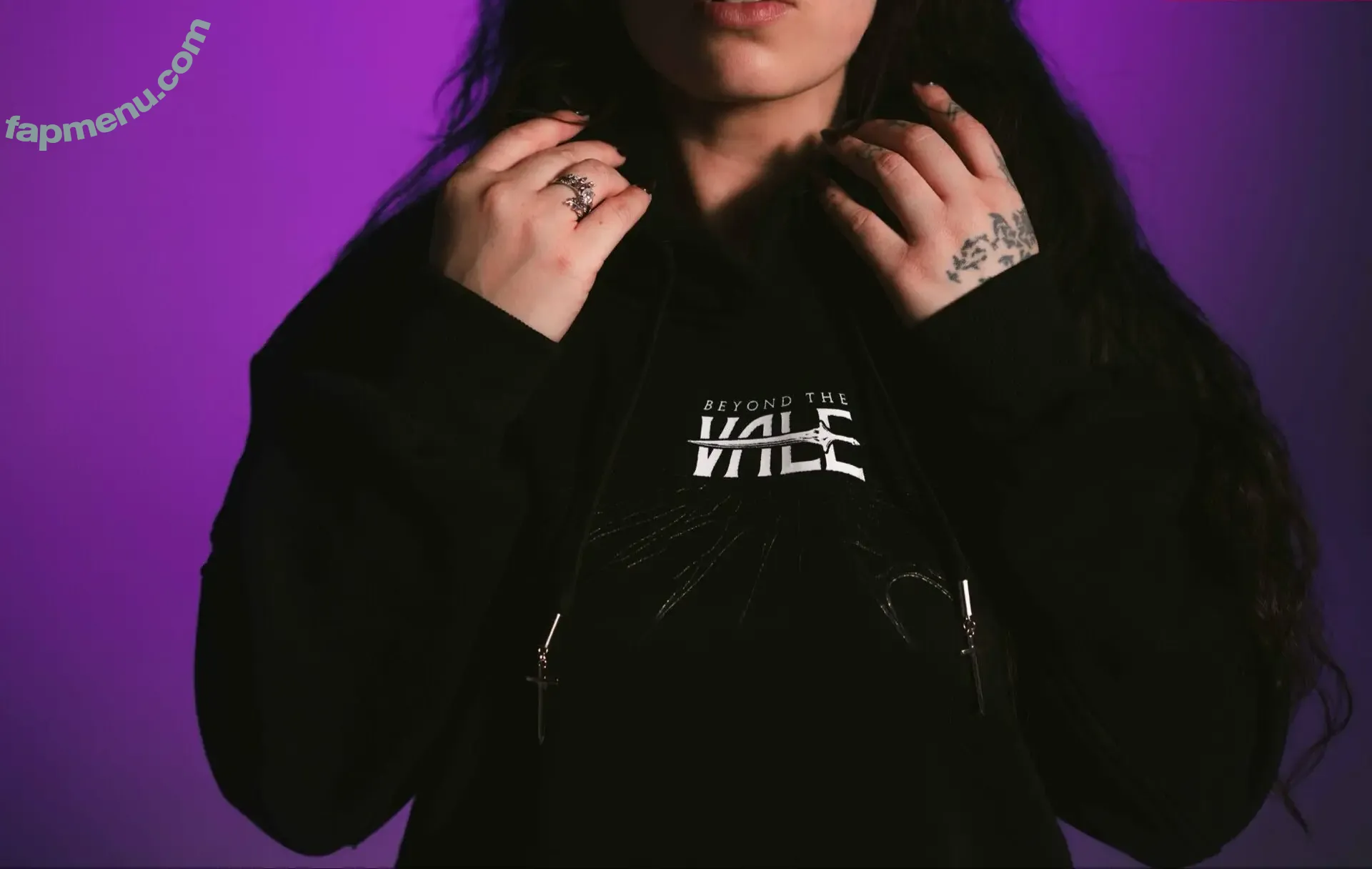 Layna Lazar nude photo #0393 (LaynaLazar)