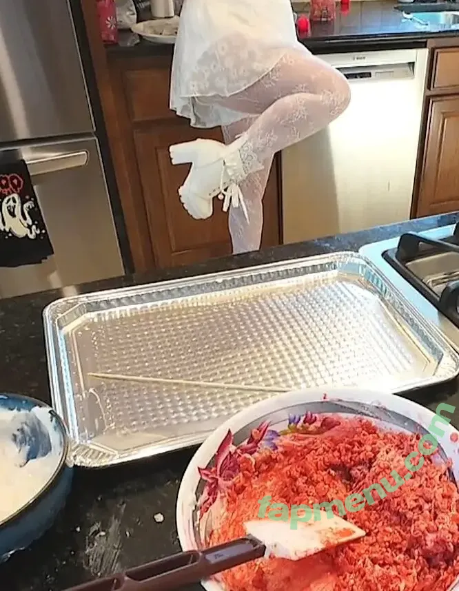 Layna Lazar nude photo #0407 (LaynaLazar)