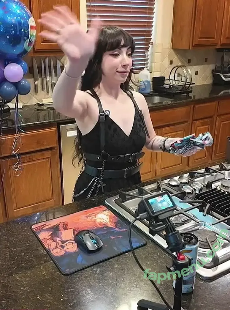 Layna Lazar nude photo #0441 (LaynaLazar)