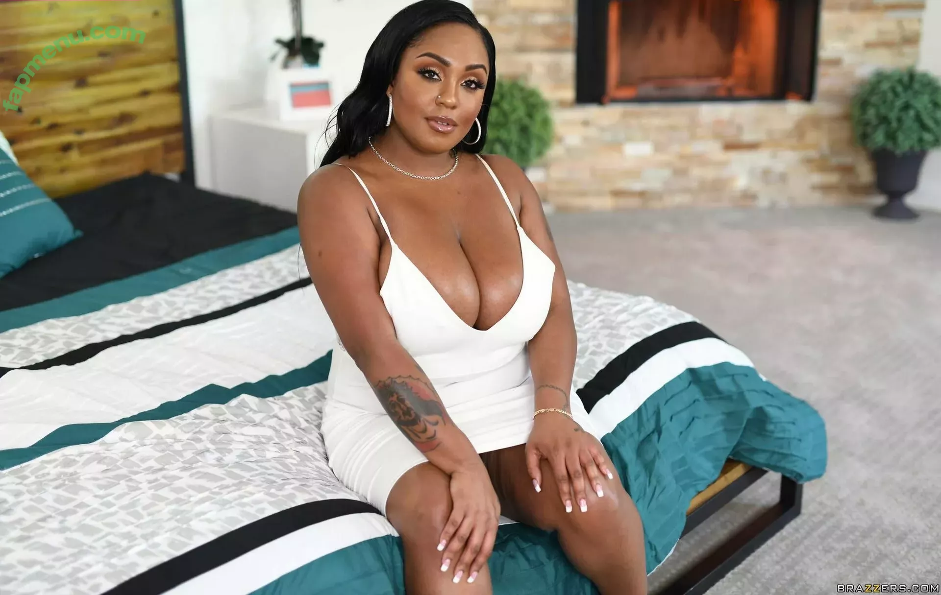 Layton Benton nude photo #0032 (Mslaytonbenton / reallaytonbenton)