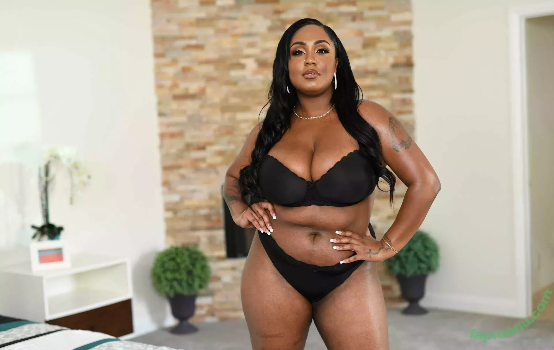 Layton Benton nude photo #0100 (Mslaytonbenton / reallaytonbenton)