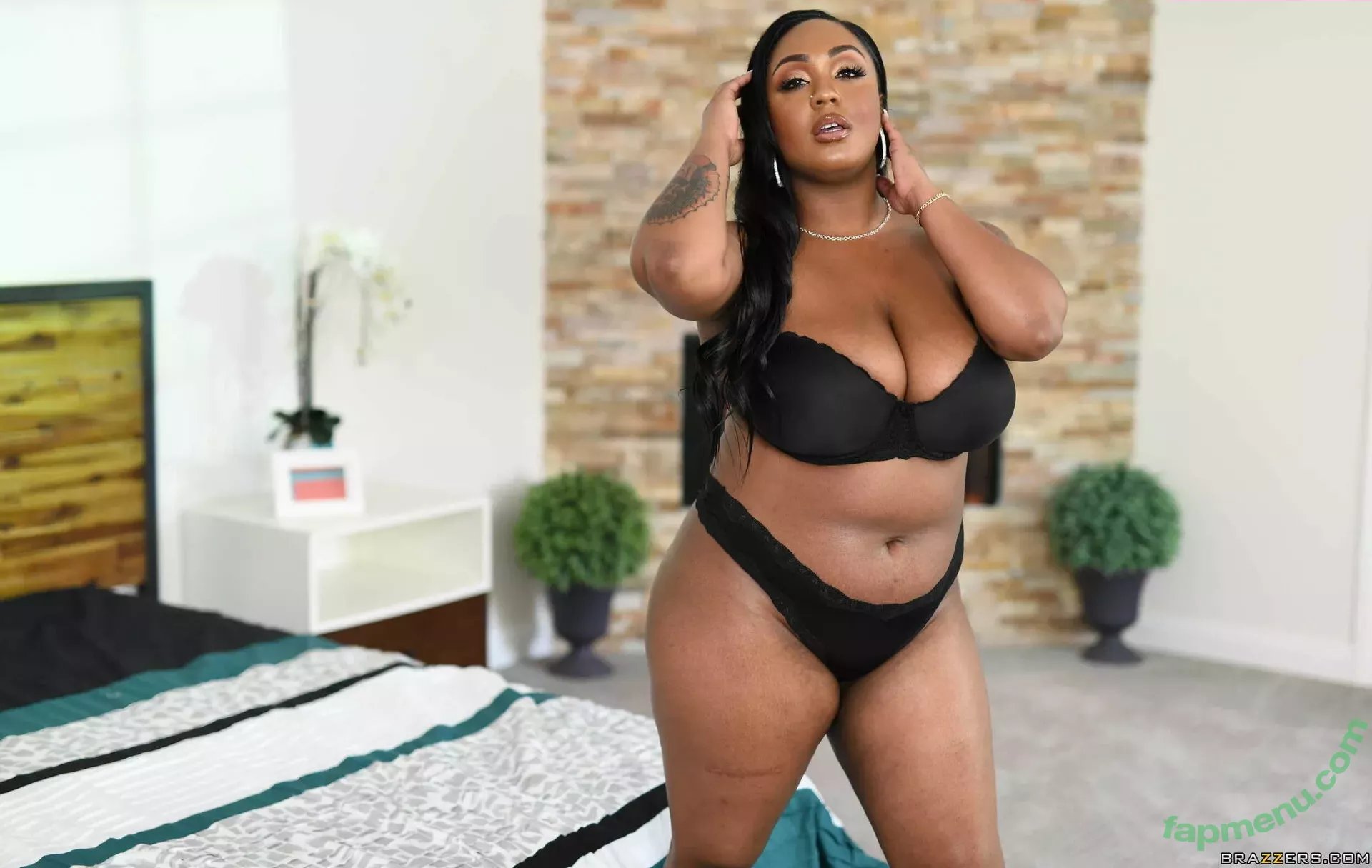 Layton Benton nude photo #0102 (Mslaytonbenton / reallaytonbenton)