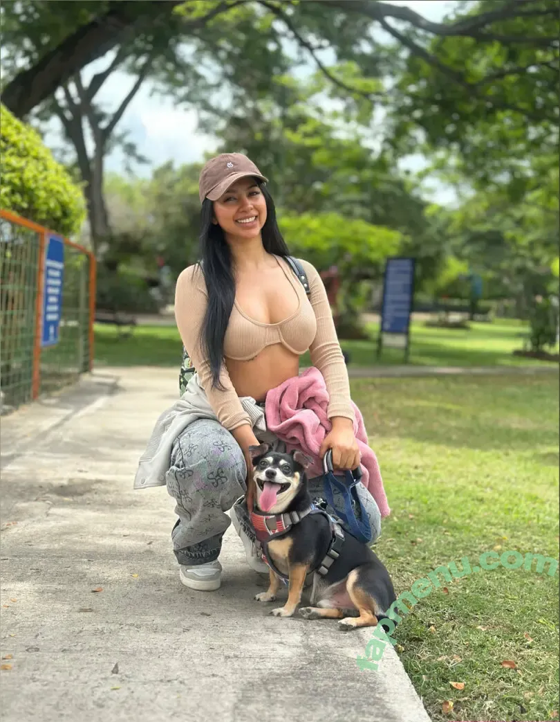 lbady97 nude photo #0214 (lbady97)