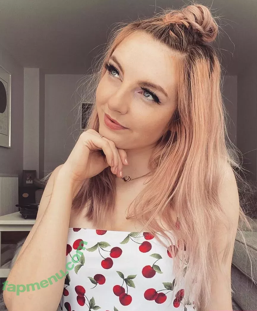 LDShadowLady nude photo #0002 (LDShadowLady)