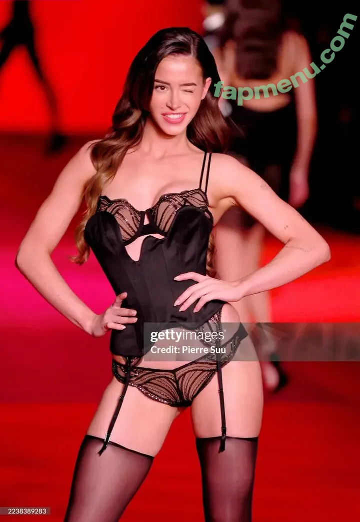 Lea Elui nude photo #1033 (LeaElui)