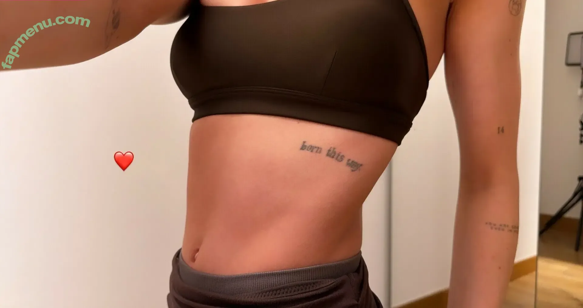 Lea Elui nude photo #1065 (LeaElui)