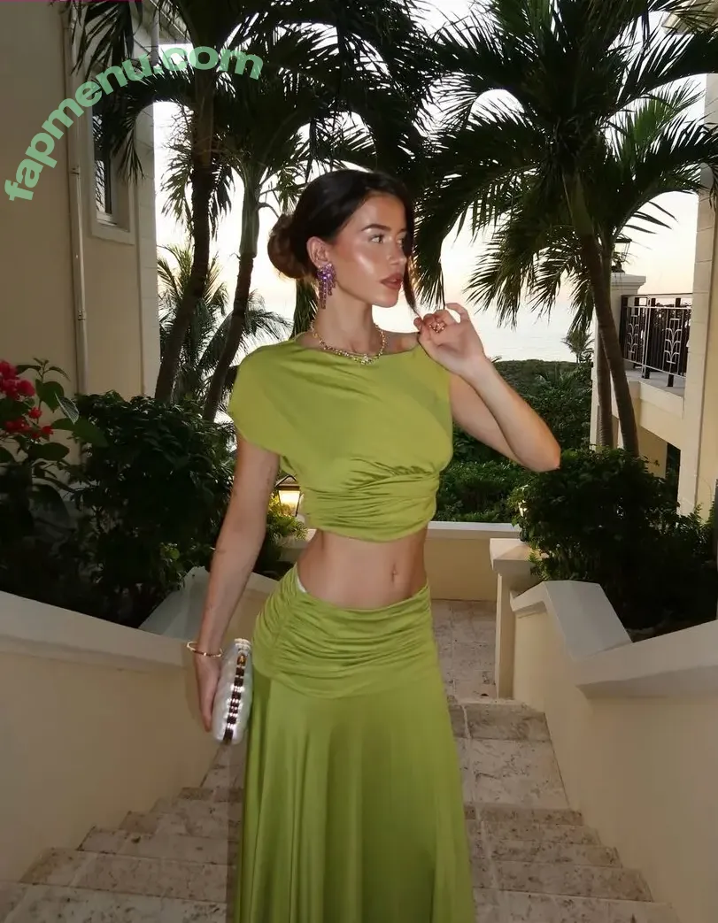 Lea Elui nude photo #1128 (LeaElui)