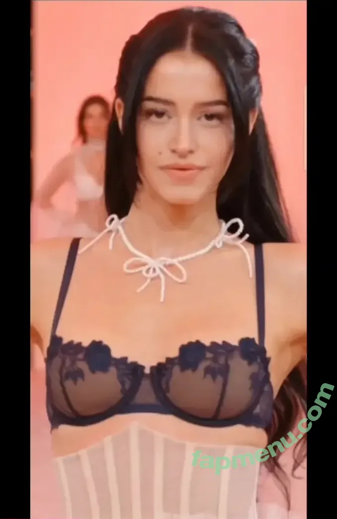 Lea Elui nude photo #1137 (LeaElui)