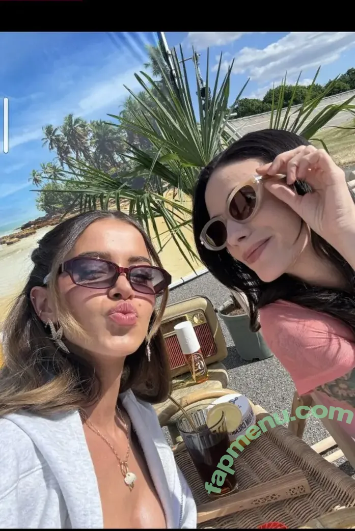 Lea Elui nude photo #1162 (LeaElui)