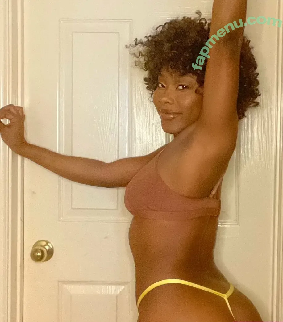 Lea'h Sampson nude photo #0063 (leeleesimpson)