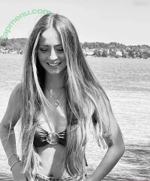 Lea Katharina Maria / Leakatharinamaria nude photo #0163