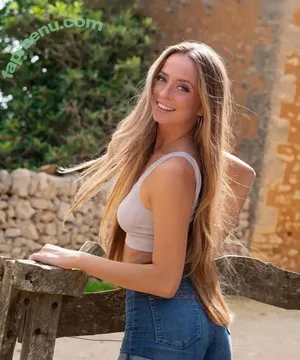 Lea Katharina Maria / Leakatharinamaria nude photo #0406