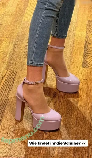 Lea Katharina Maria / Leakatharinamaria nude photo #0566