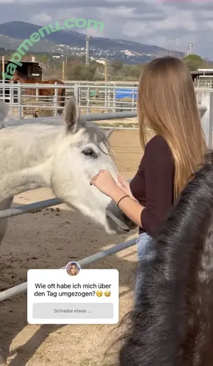 Lea Katharina Maria / Leakatharinamaria nude photo #0680