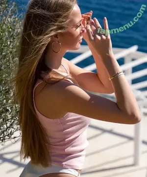 Lea Katharina Maria / Leakatharinamaria nude photo #0724