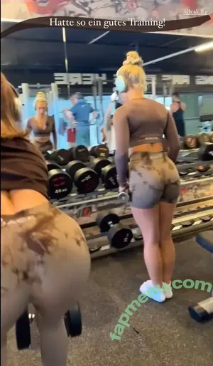 Lea Katharina Maria / Leakatharinamaria nude photo #0735