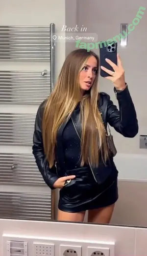 Lea Katharina Maria / Leakatharinamaria nude photo #0880