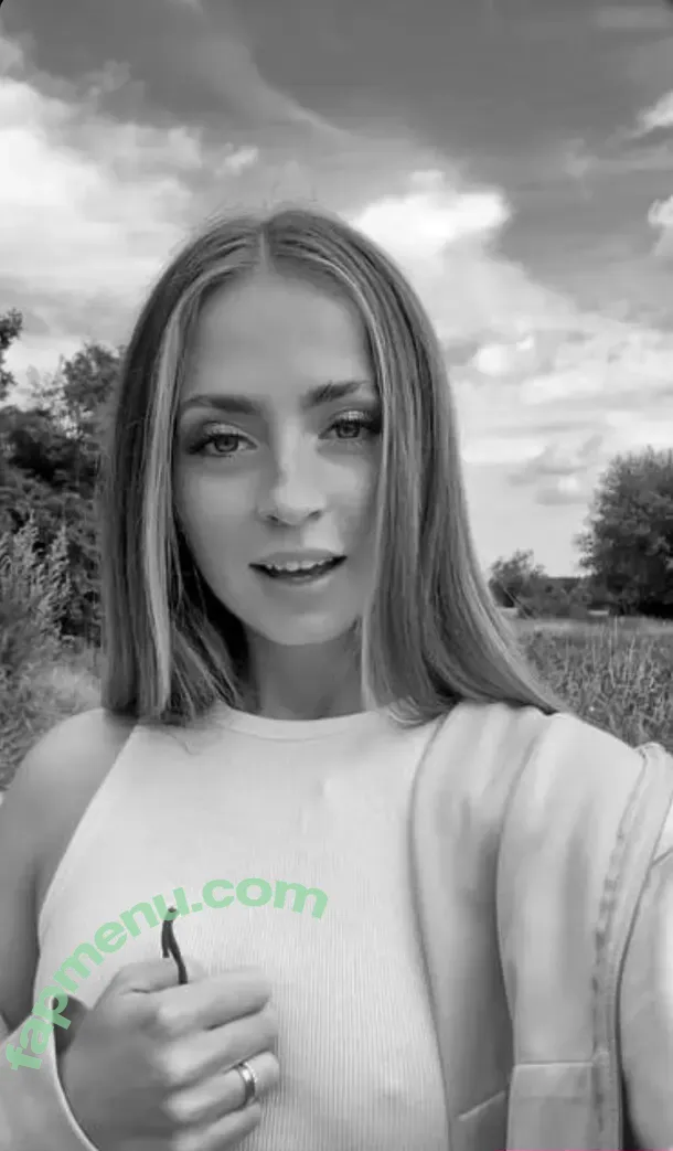 Lea Katharina Maria nude photo #0117 (Leakatharinamaria)