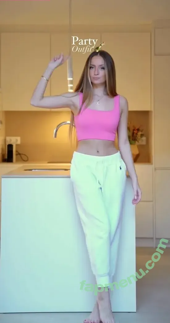 Lea Katharina Maria nude photo #0370 (Leakatharinamaria)