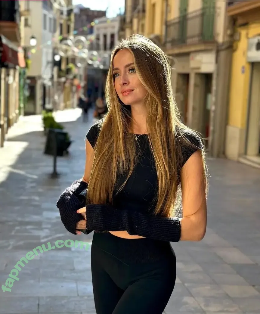 Lea Katharina Maria nude photo #0415 (Leakatharinamaria)