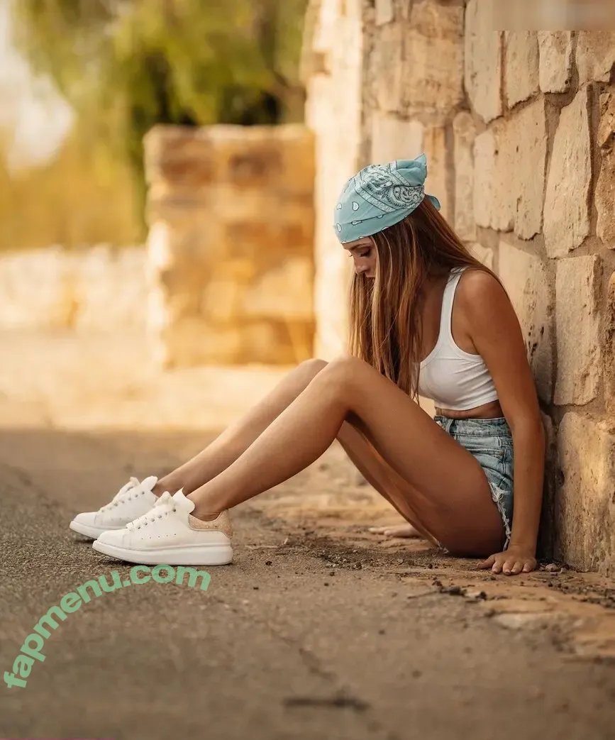 Lea Katharina Maria nude photo #0428 (Leakatharinamaria)