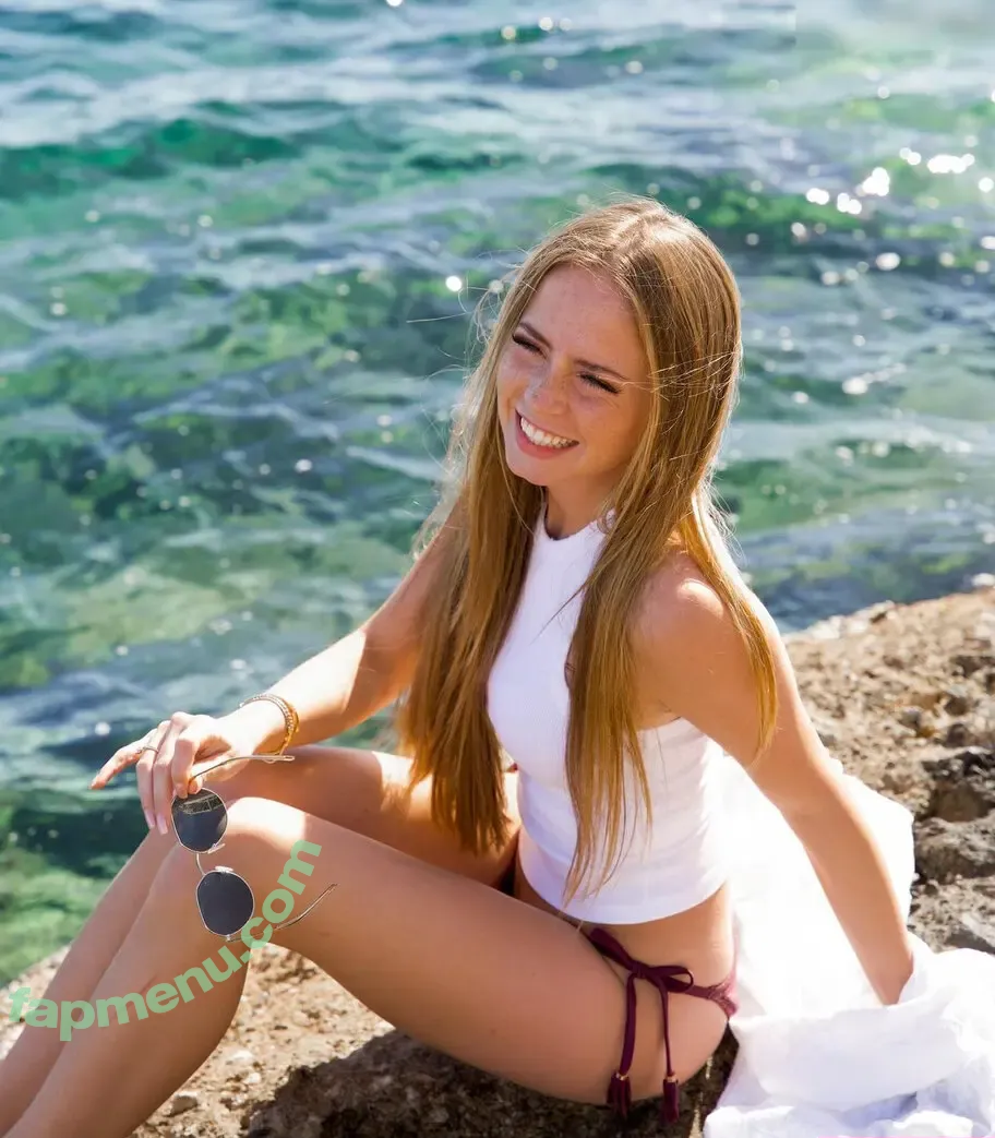 Lea Katharina Maria nude photo #0819 (Leakatharinamaria)