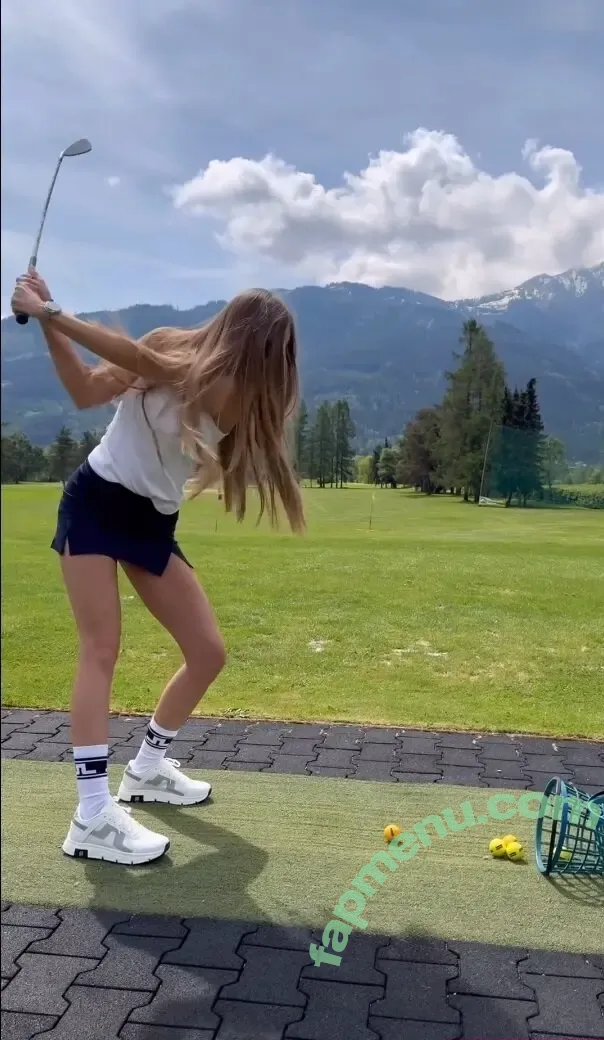 Lea Katharina Maria nude photo #0890 (Leakatharinamaria)