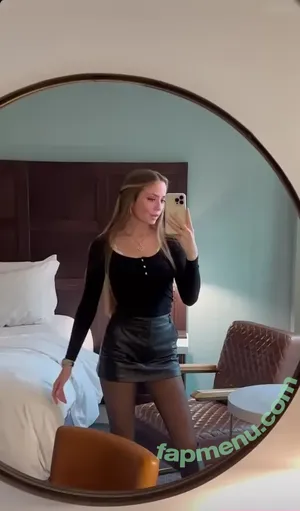 Lea Katharina Maria / Leakatharinamaria nude photo #1120