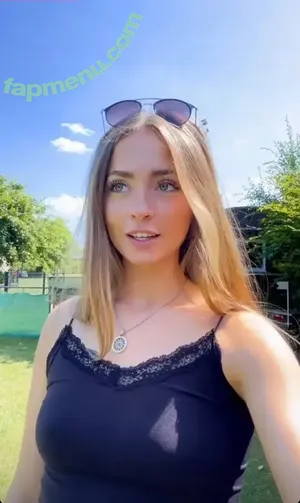 Lea Katharina Maria / Leakatharinamaria nude photo #1124