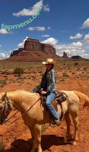 Lea Katharina Maria / Leakatharinamaria nude photo #1878