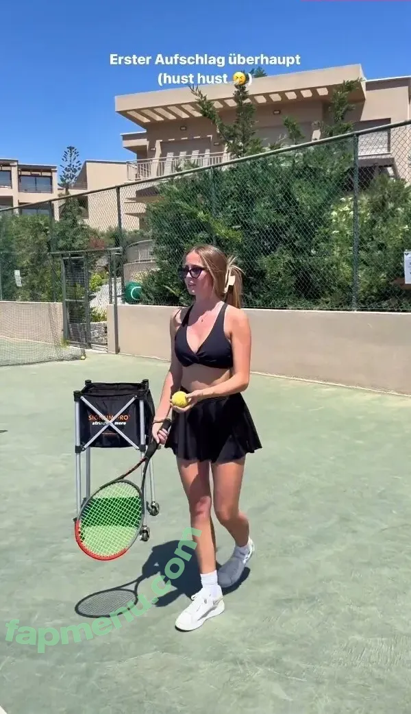 Lea Katharina Maria nude photo #1061 (Leakatharinamaria)