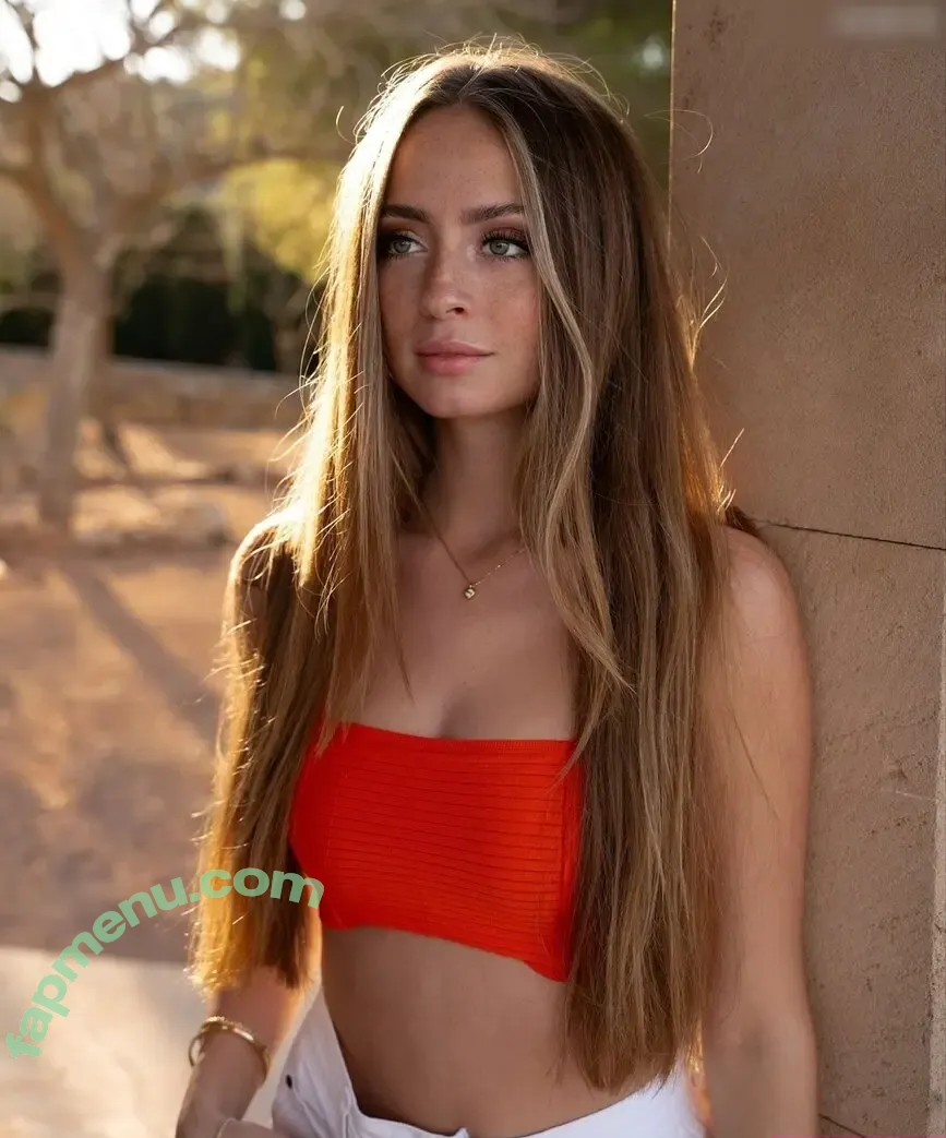 Lea Katharina Maria nude photo #1143 (Leakatharinamaria)