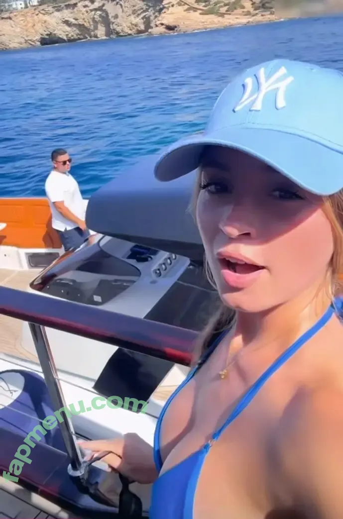 Lea Katharina Maria nude photo #1202 (Leakatharinamaria)