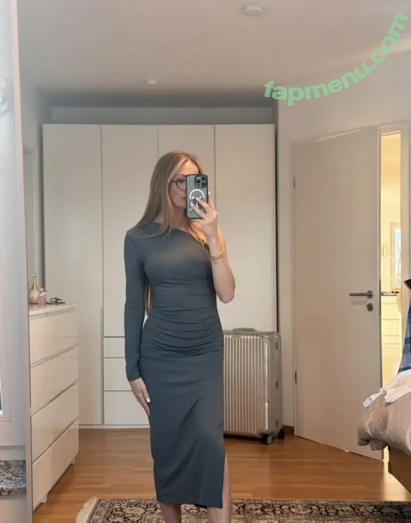 Lea Katharina Maria nude photo #1774 (Leakatharinamaria)