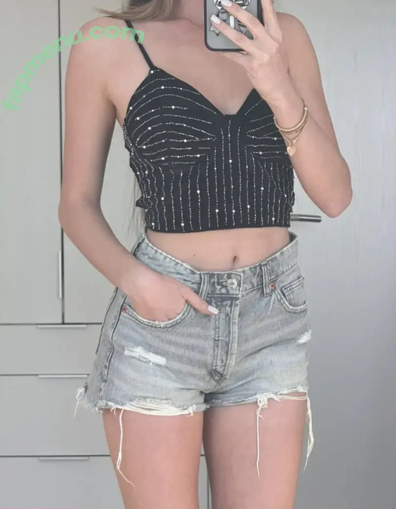 Lea Katharina Maria nude photo #1775 (Leakatharinamaria)