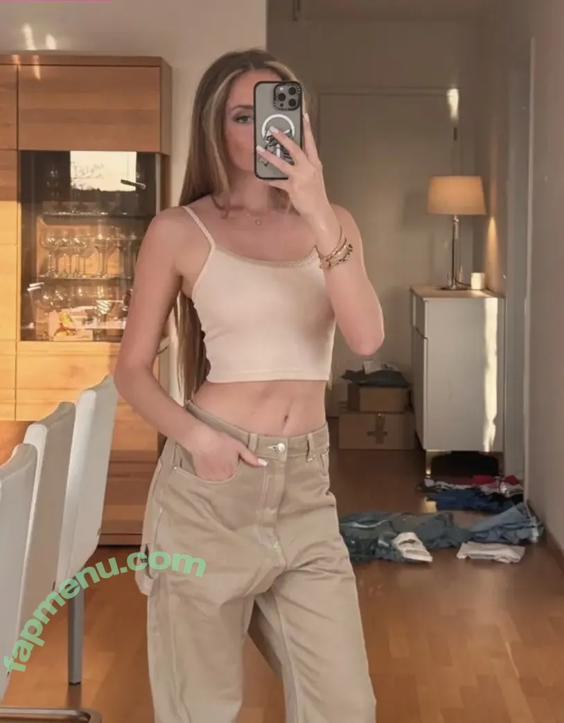 Lea Katharina Maria nude photo #1777 (Leakatharinamaria)