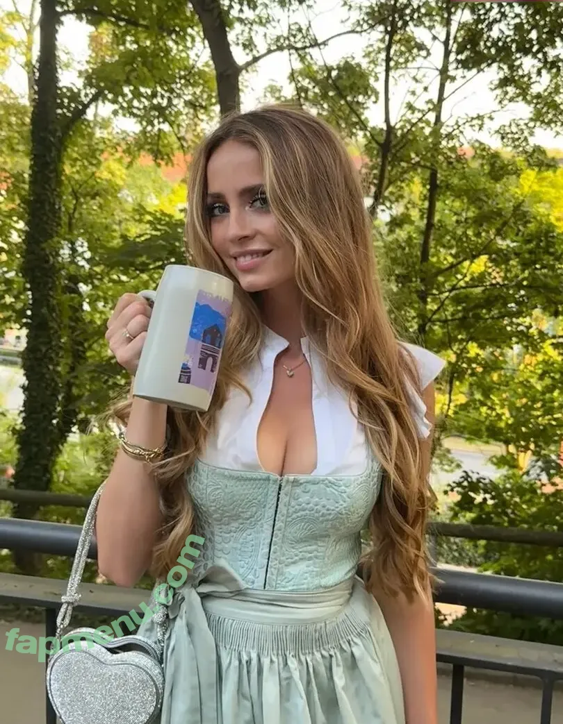 Lea Katharina Maria nude photo #1973 (Leakatharinamaria)