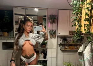 nude photo #0009