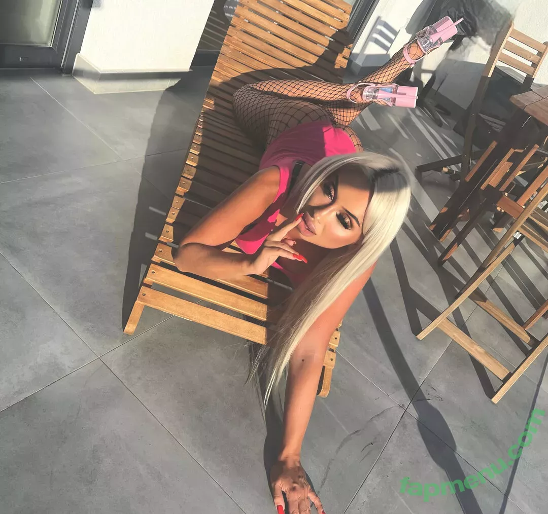 Lea Keler nude photo #0165 (lea.keler / leaa.keler)