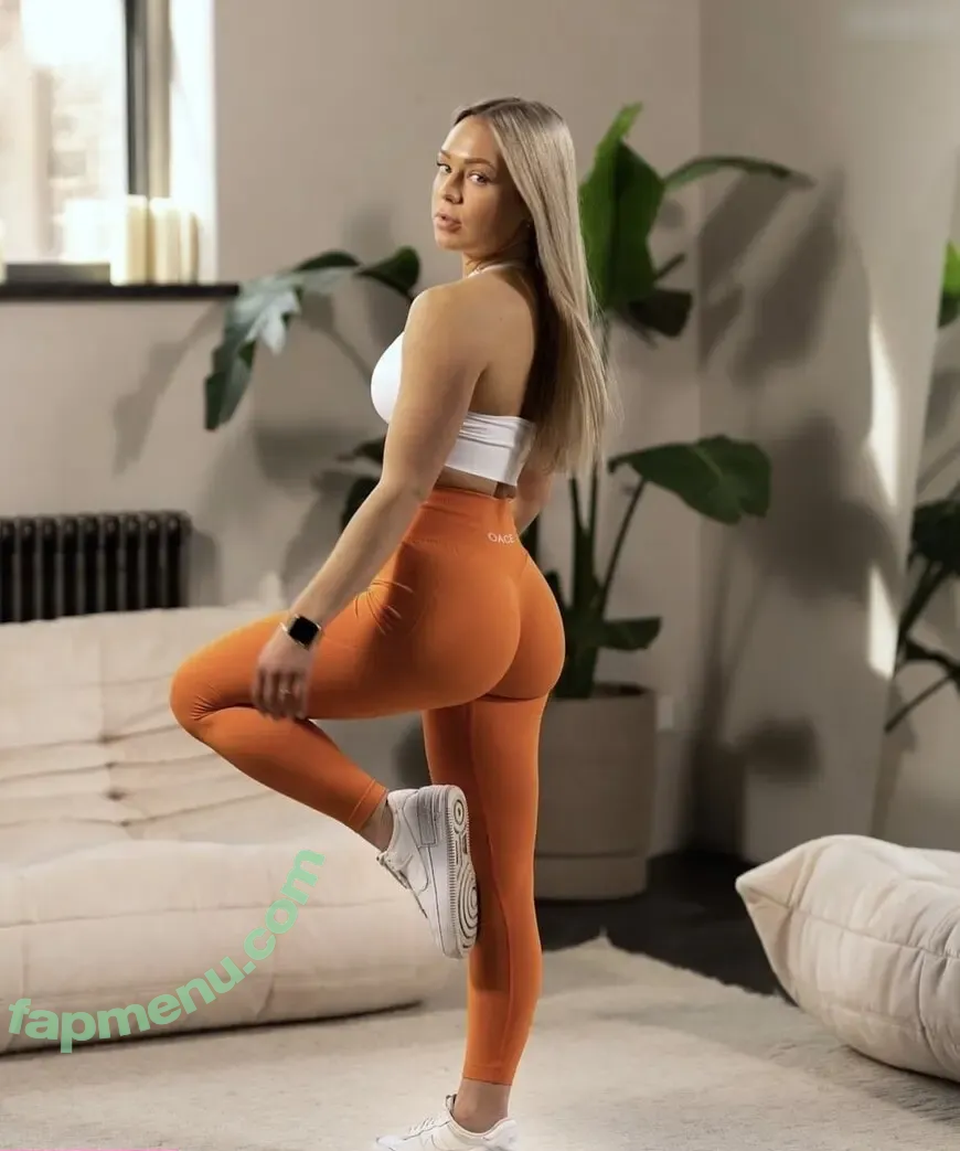 Lea Keller nude photo #0023 (leak.ll.r)