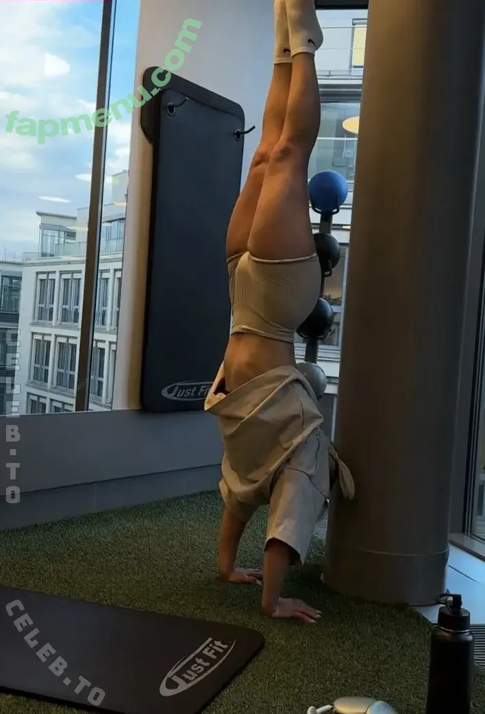 Lea Keller nude photo #0283 (leak.ll.r)