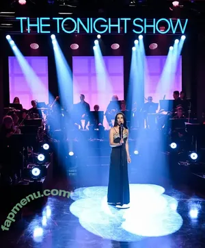 Lea Michele / leamichele nude photo #0472