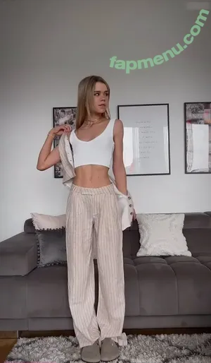 Lea Peach / Looskanal / lea / lea.peach / wifiloo_m nude photo #0731