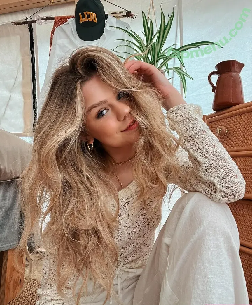 Lea Peach nude photo #0621 (Looskanal / lea / lea.peach / wifiloo_m)