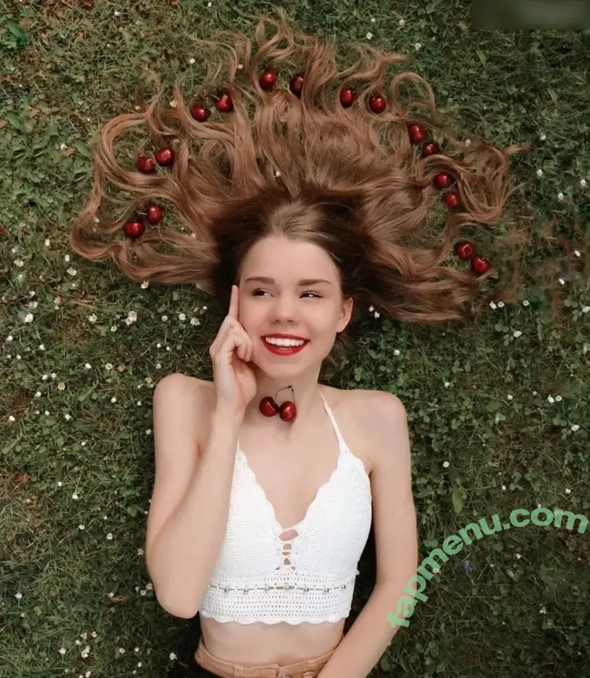 Lea Peach nude photo #0639 (Looskanal / lea / lea.peach / wifiloo_m)