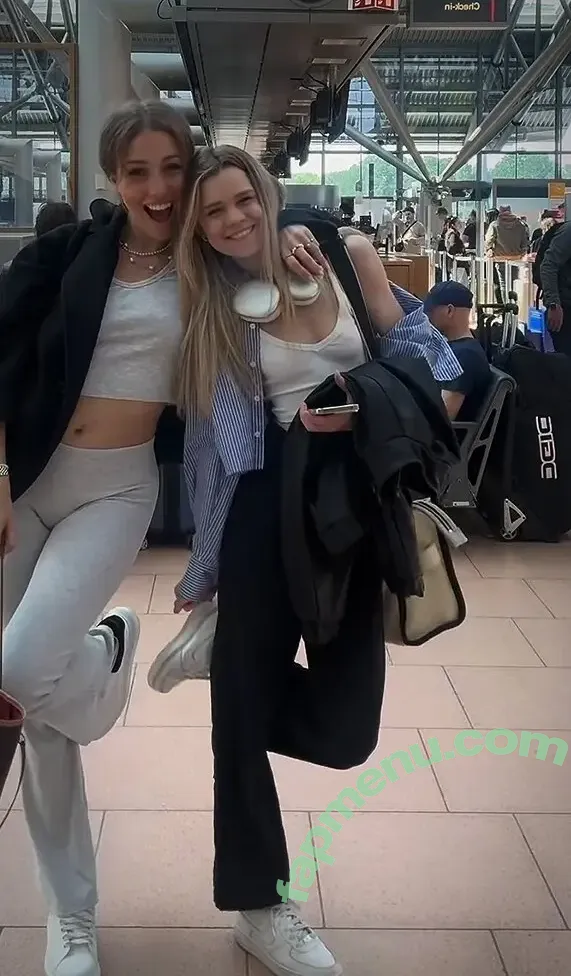 Lea Peach nude photo #0670 (Looskanal / lea / lea.peach / wifiloo_m)