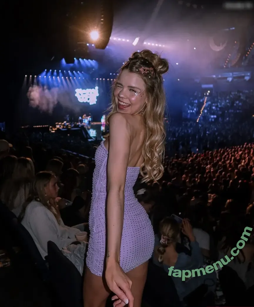 Lea Peach nude photo #0693 (Looskanal / lea / lea.peach / wifiloo_m)